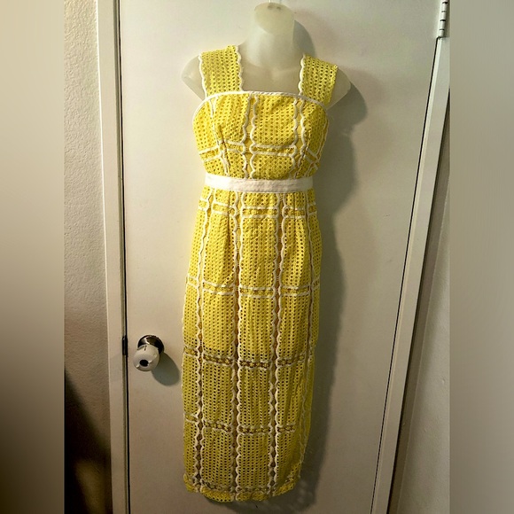 Size small lace trim midi yellow boho dress mod style - Picture 2 of 8